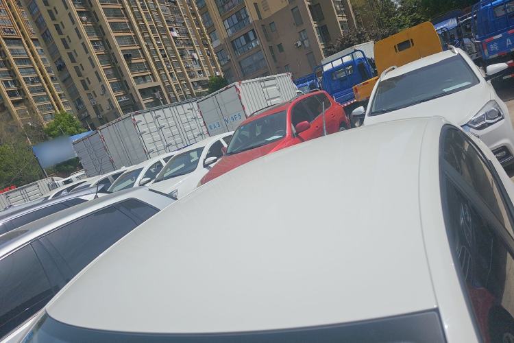 Used Volkswagen Santana 2016 1.6L Manual Fashion Edition