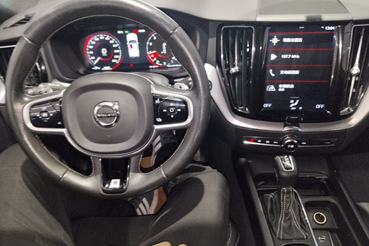 Used Volvo XC60 2018 T5 4x4 Smart & Sporty Edition