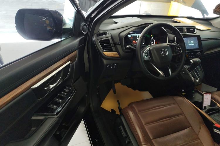 Used Honda CR-V 2021 240TURBO CVT 2WD Fashion Edition
