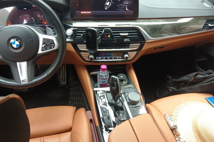 Used BMW 6 Series GT 2021 Restyled 630i M Sport Package Center Console