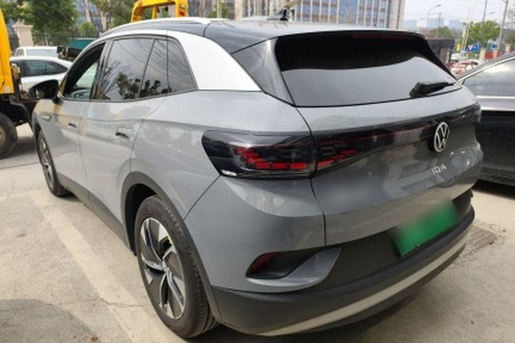 Used Volkswagen ID.4 CROZZ 2021 Standard Range PURE Two-Wheel Drive Version Exterior 2