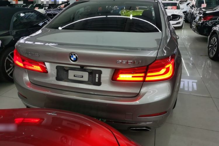 Used BMW 5 Series 2018 530Li Leading Edition Luxury Package
