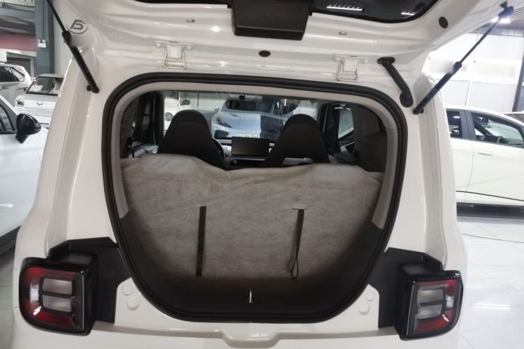 Used Geely Galaxy Panda 2024 Panda Mini 200km Endurance Bear Trunk