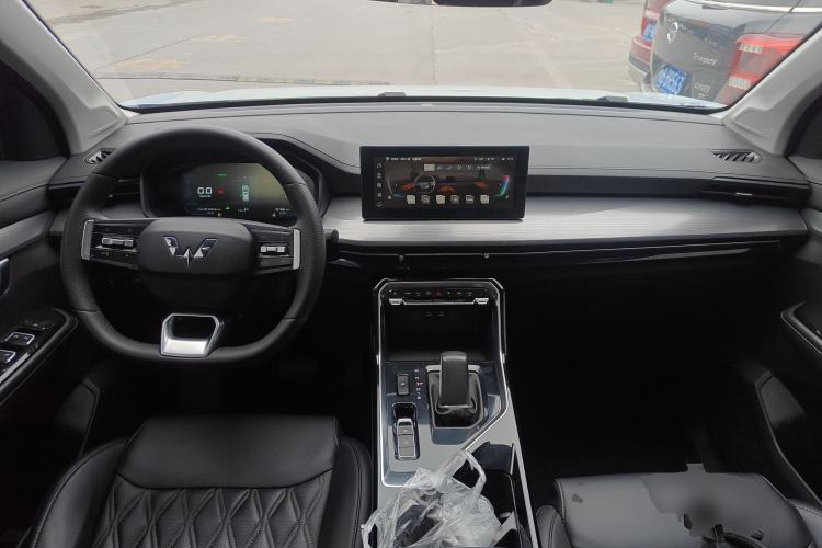 Used Wuling Asta 2022 2.0L DHT Electric-Speed Version