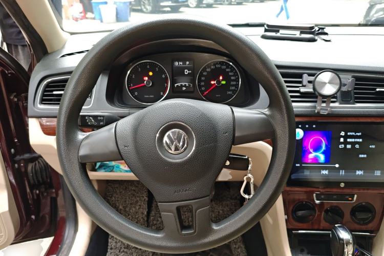 Used Volkswagen Lavida 2013 Restyled Classic 1.6L Automatic Comfort Edition