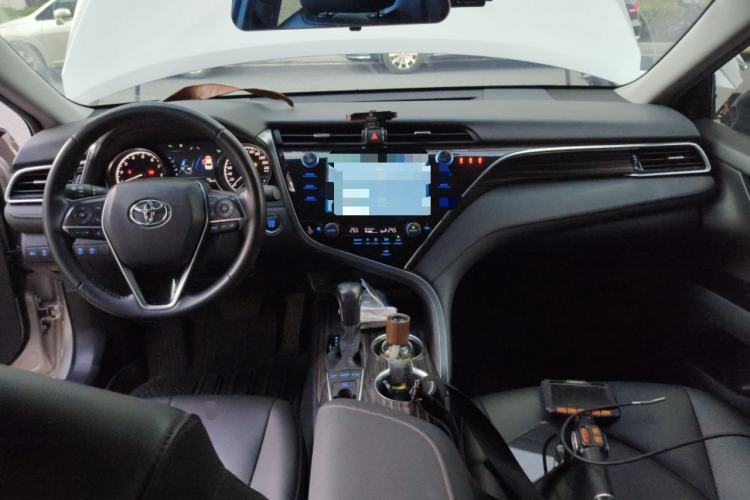 Used Toyota Camry 2019 2.5G Luxury Edition China VI Standard Center Console