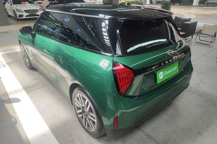 Used MINI Electric COOPER 2025 456km COOPER E Classic Style
