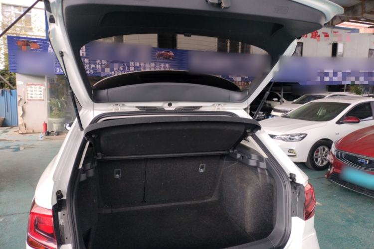 Used Volkswagen C-TREK 2017 230TSI DSG Comfort Version
