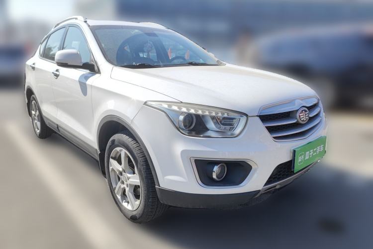 Used Bestune X80 2013 2.0L automatic luxury version
