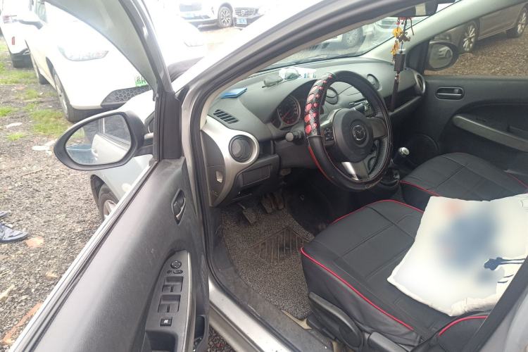 Used Mazda 2 2011 XuanDong 1.5L Manual Fashion Edition
