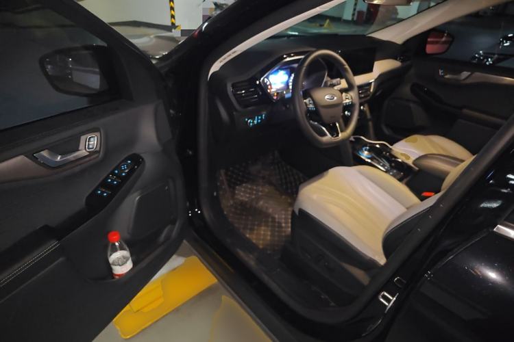 Used Ford Escape 2020 EcoBoost 245 Two-Wheel Drive Smart & Enjoyment Model