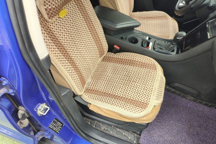 Used JMC Yusheng S330 2016 1.5L GTDi Automatic Two-Wheel Drive Flagship Edition Right Front Seat