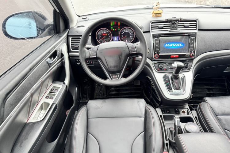 Used Haval H6 2015 Sport Edition 1.5T Automatic Two-Wheel Drive Luxury Model
