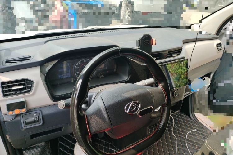 Used SAIC MAXUS EV30 2023 Pure-Electric Smart Logistics Expert with Long Wheelbase—Equipped with CATL Power Battery