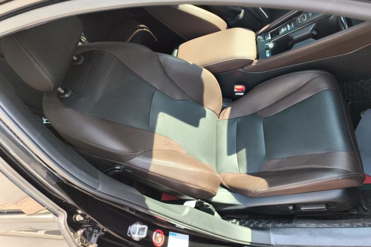 Used Honda Inspire New Energy 2023 ePHEV Prestige Edition Right Front Seat