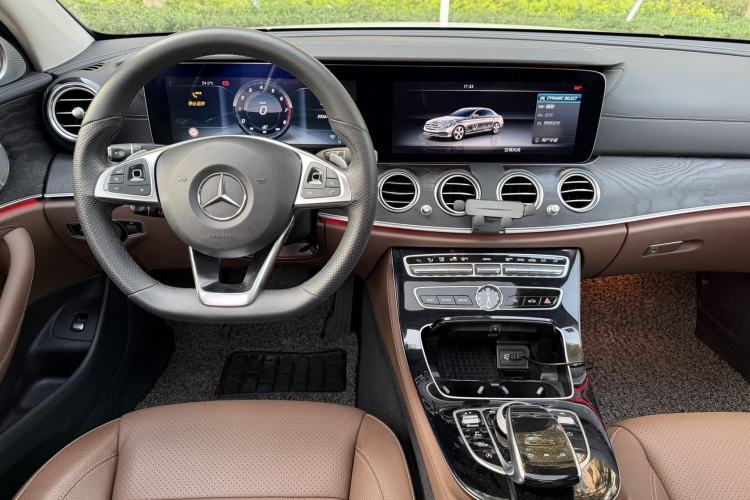 Used Mercedes-Benz E-Class 2016 E 300 L Sporty and Stylish Model