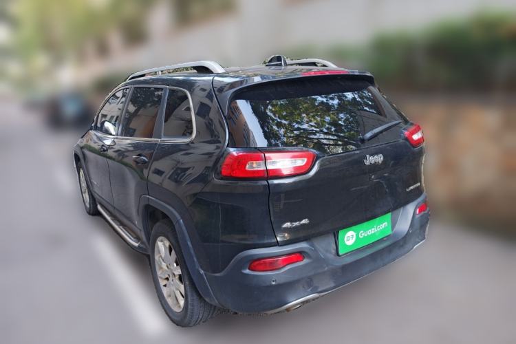 Used Jeep Cherokee 2014 2.4L Luxury Edition
