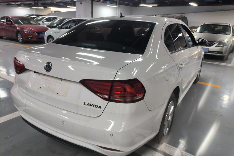 Used Volkswagen Lavida 2019 Lavida Start 1.5L Manual Fashion Edition China VI Standard Rear Right 45 Deg