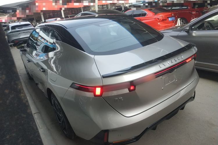 Used Lynk & Co 07 2024 EM-P 126 Long-Range Halo Rear Left 45 Deg