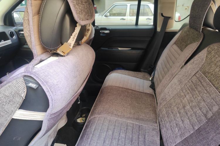 Used Jeep Compass 2014 2.4L four-wheel drive sport version
