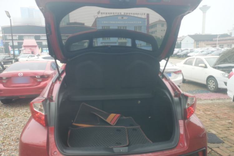 Used Toyota C-HR 2020 2.0L Leading Edition Trunk