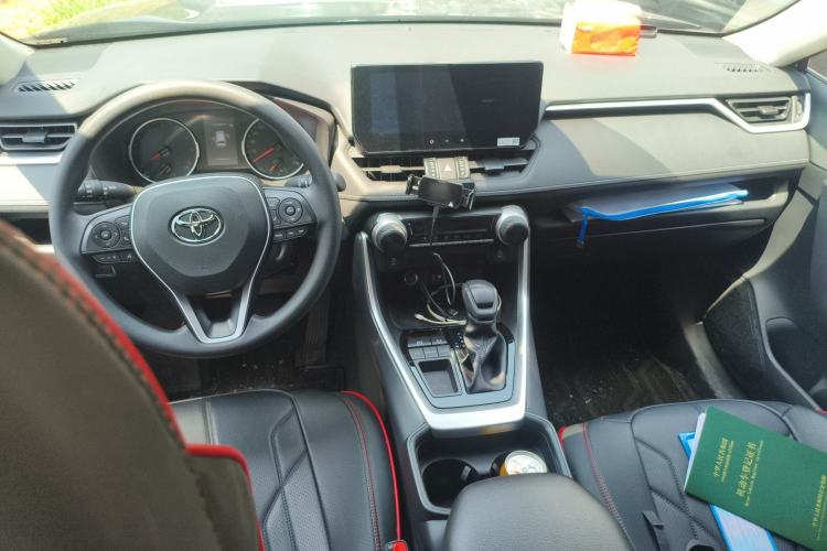 Used Toyota RAV4 2024 2.0L CVT Two-Wheel Drive Urban Edition
