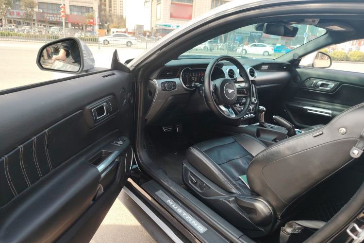 Used Ford Mustang 2019 2.3L EcoBoost
