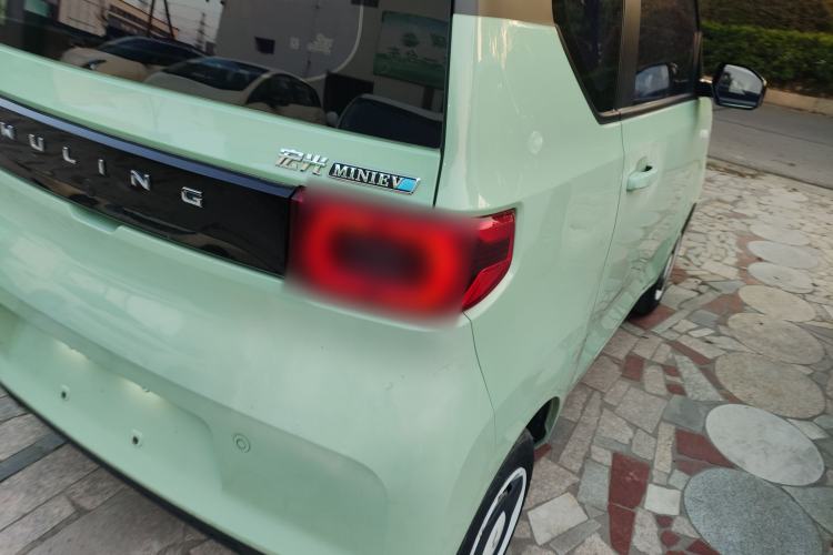 Used Wuling Hongguang MINIEV 2021 Macaron Fashion Model Lithium Iron Phosphate Exterior 3