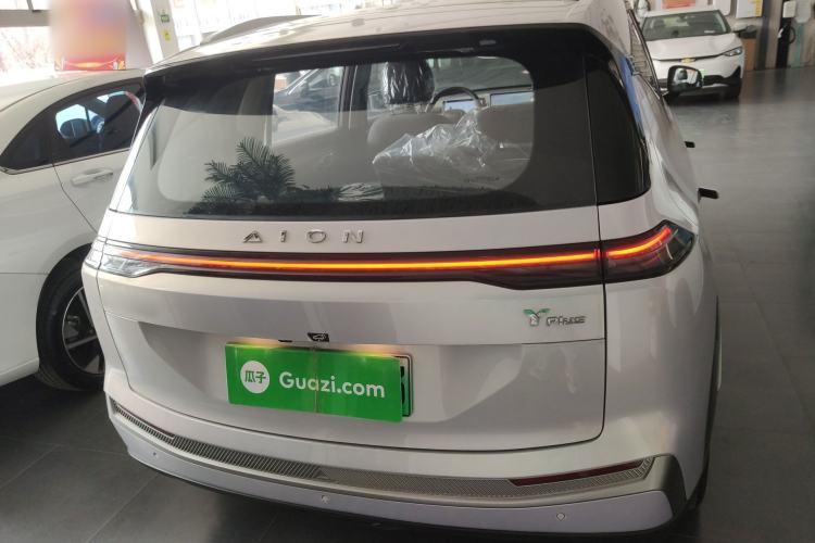 Used AION Y 2023 Younger
