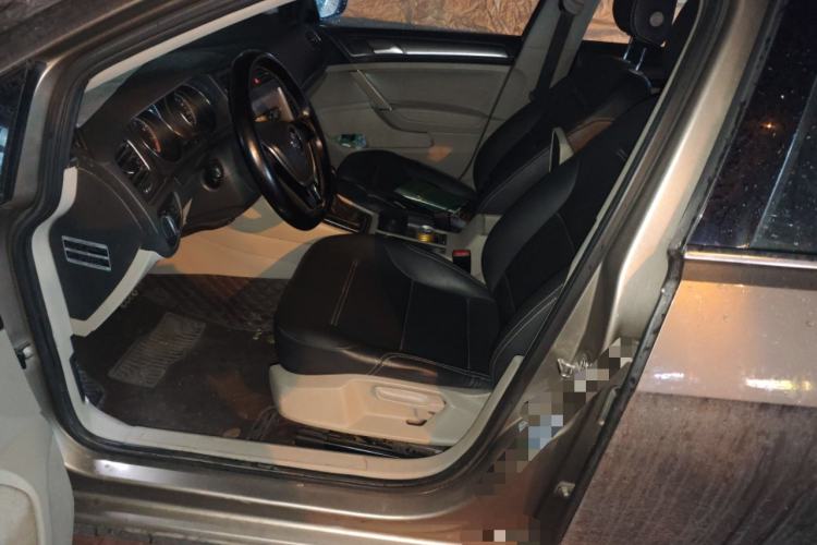 Used Volkswagen Golf 2015 1.4TSI Automatic Comfort Model
