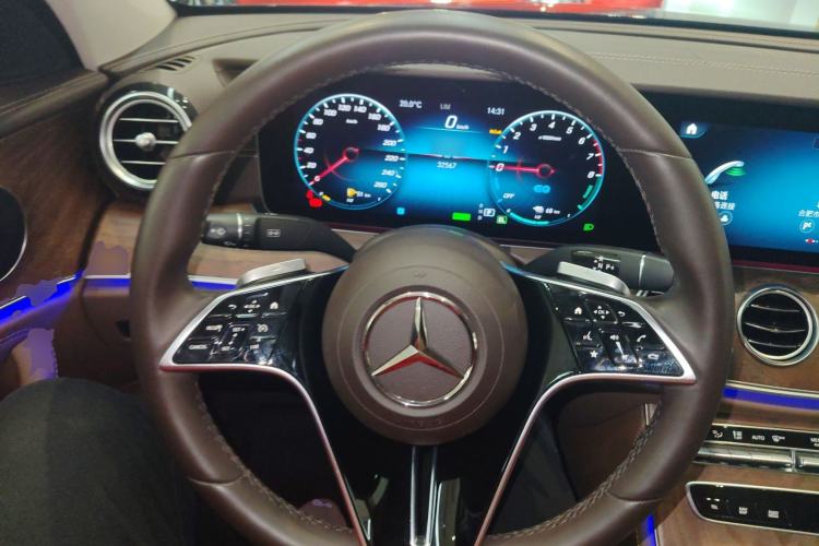 Used Mercedes-Benz E-Class New Energy 2023 E 350 e L Plug-in Hybrid Sedan
