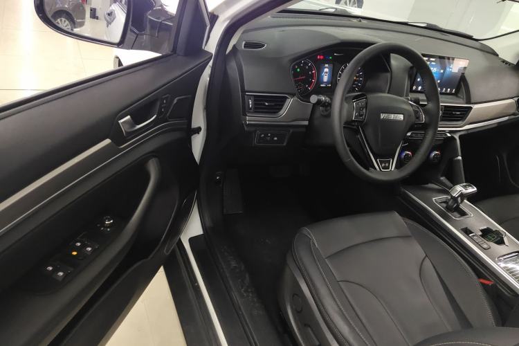 Used Haval H6 2021 Sport Edition 1.5T Automatic Elite Smart Connectivity Model with Hexagonal Grille