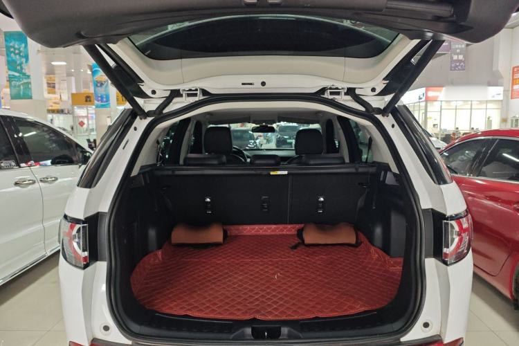 Used Land Rover Discovery Sport 2019 240 PS SE Version China VI Standard
