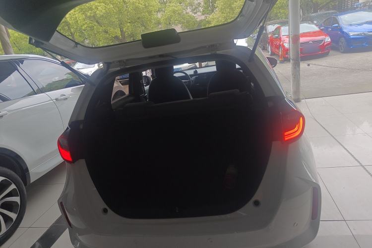 Used Honda Fit 2021 1.5L CVT Trend Edition Trunk