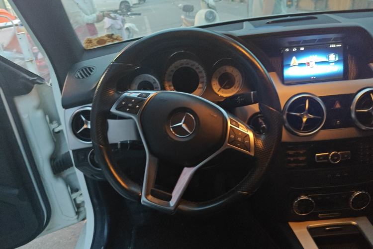 Used Mercedes-Benz GLK-Class 2015 GLK 260 4MATIC Dynamic Edition Ultimate Version Steering Wheel