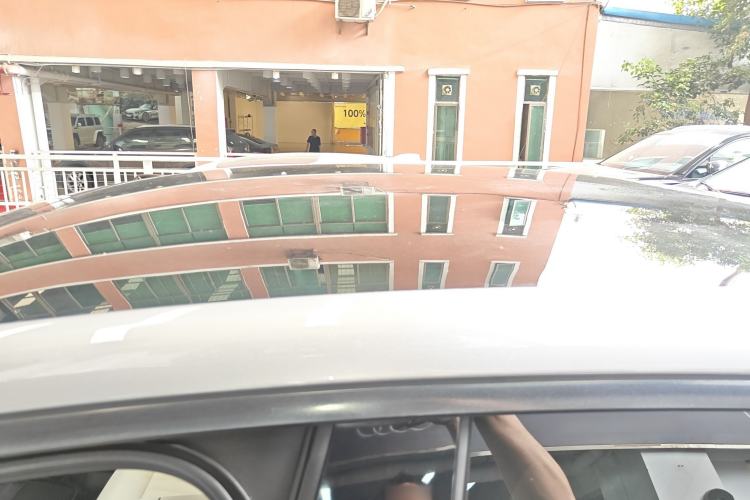 Used ONVO L60 2024 60 kWh Rear-Drive Version Roof