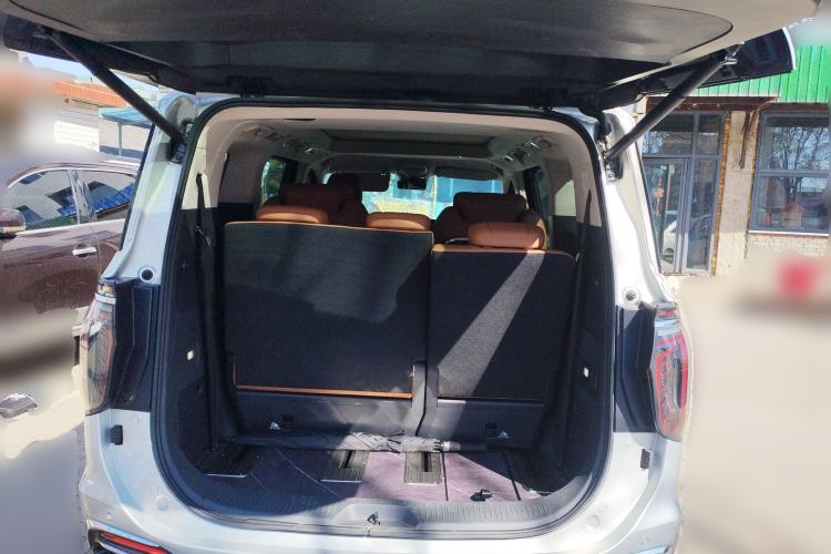 Used Hongqi HQ9 2023 2.0T Smart Connect Flagship Edition
