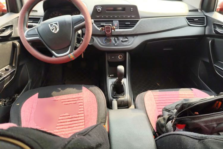 Used Baojun 310 2020 1.2L Manual Comfort Edition Center Console