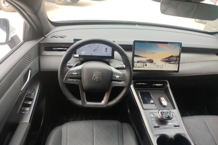 Used BYD Qin PLUS 2025 DM-i Smart Drive 120KM Superior Model
