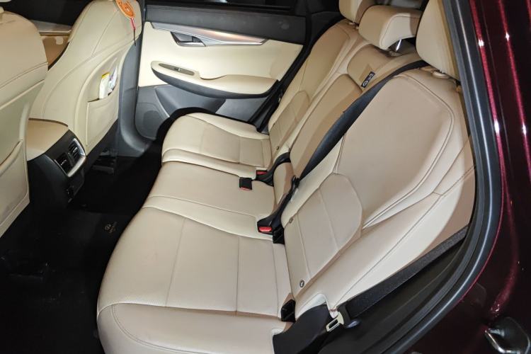 Used Infiniti QX50 2018 2.0T Two-Wheel Drive Fashion Edition Left Rear Seat