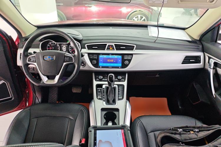 Used Geely Auto Emgrand X7 Sport 2016 1.8TD Automatic ZhiShang Model Center Console