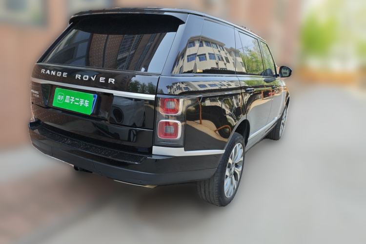 Used Land Rover Range 2018 3.0 SC V6 Vogue Extended-Length Model Rear Right 45 Deg