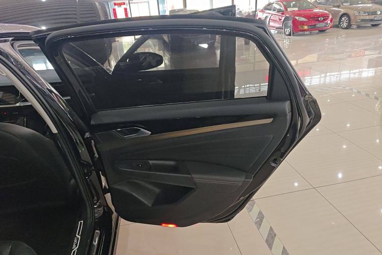 Used Volkswagen Passat 2020 Facelift 330TSI Elite Edition China VI Standard