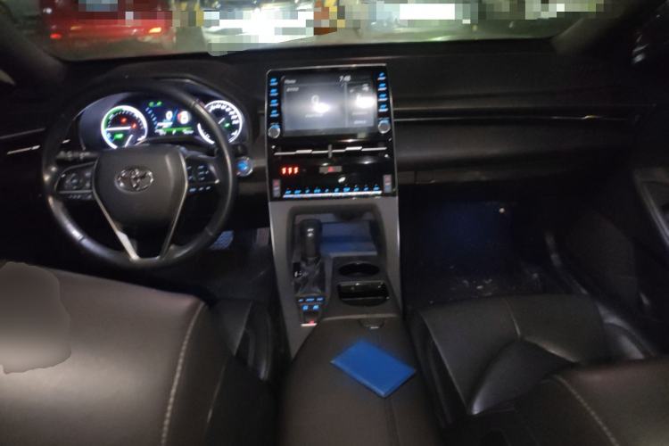 Used Toyota Avalon 2019 Dual-Engine 2.5L Luxury Edition China VI Standard