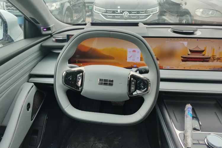 Used Geely Galaxy E8 2025 700 km Long-Range Intelligent Driving Version
