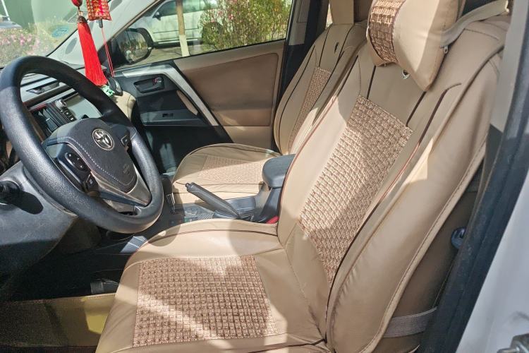 Used Toyota RAV4 2013 2.0L CVT Two-Wheel Drive Urban Edition
