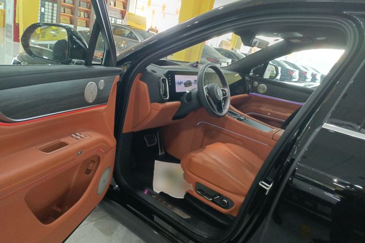 Used Hima AITO M9 2025 Extended-Range Max Version 52 kWh 6-Seater Edition Driver Seat