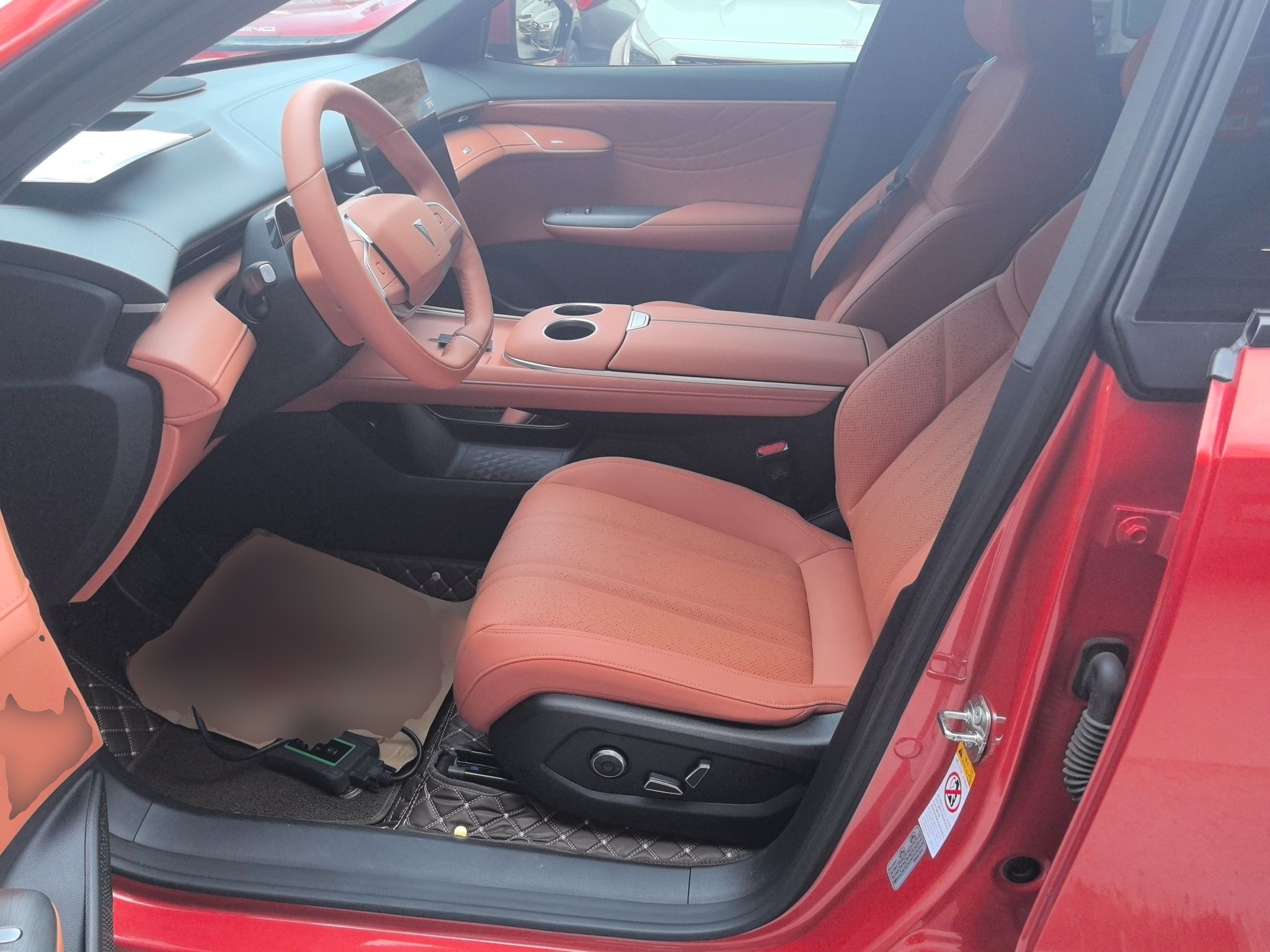 Переднее сиденье в автомобиле