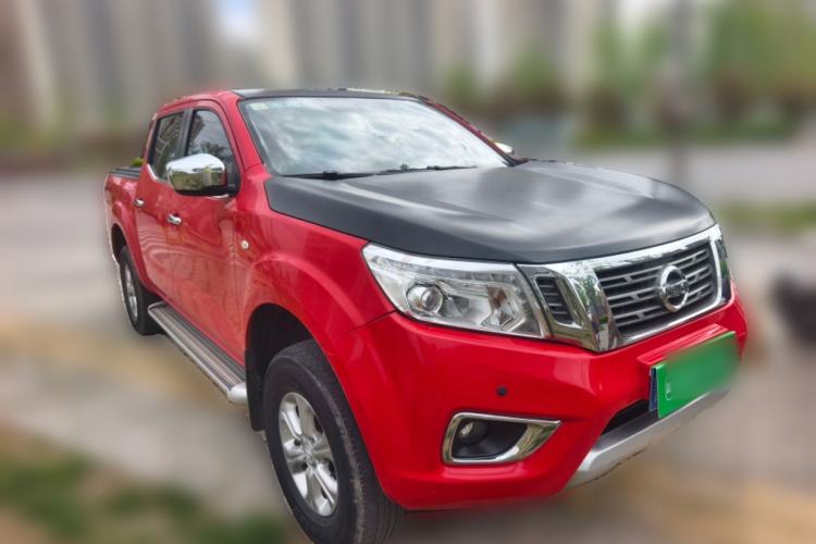 Used Nissan Navara 2017 2.5L Automatic 4x4 Luxury Edition QR25 Front Right 45 Deg