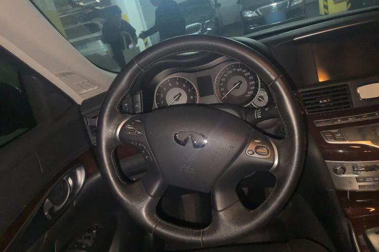 Used Infiniti Q70 2017 Q70L 2.5L Enjoyment Edition